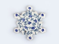 Snowflake Ornament Romance