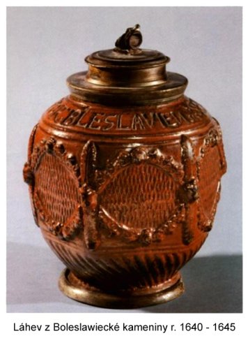 Nejstarší zachovalou nádobou je láhev z roku 1640